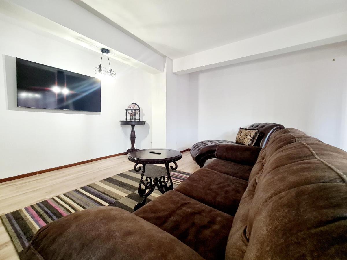 R.O.S.E. Apartment Constanta Ngoại thất bức ảnh