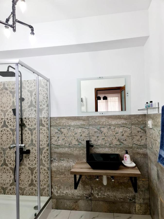 R.O.S.E. Apartment Constanta Ngoại thất bức ảnh